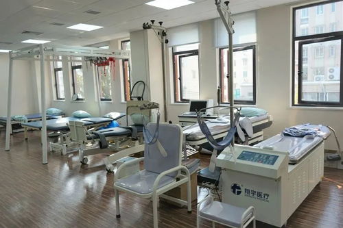 控江社區(qū)衛(wèi)生服務(wù)中心新門診綜合樓試運行，居民就醫(yī)體驗全面升級