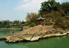 杭州富陽區(qū)圖書館游玩-富陽區(qū)圖書館門票多少錢/價(jià)格表-團(tuán)購票價(jià)預(yù)定優(yōu)惠-景點(diǎn)地址在哪里/圖片介紹/參觀預(yù)約/旅游游覽順序及注意事項(xiàng)/營業(yè)時(shí)間-】