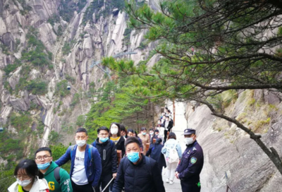 清明小長假第三天 黃山風(fēng)景區(qū)管理有序，游客體驗再升級